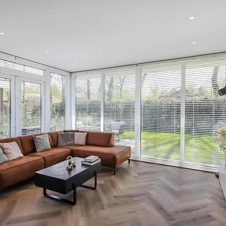Luxe Bos Aan De Rand Van Het Bos Holiday home